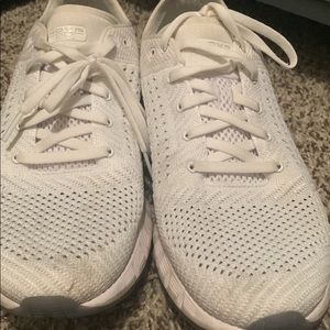 White under armor HOVR shoes